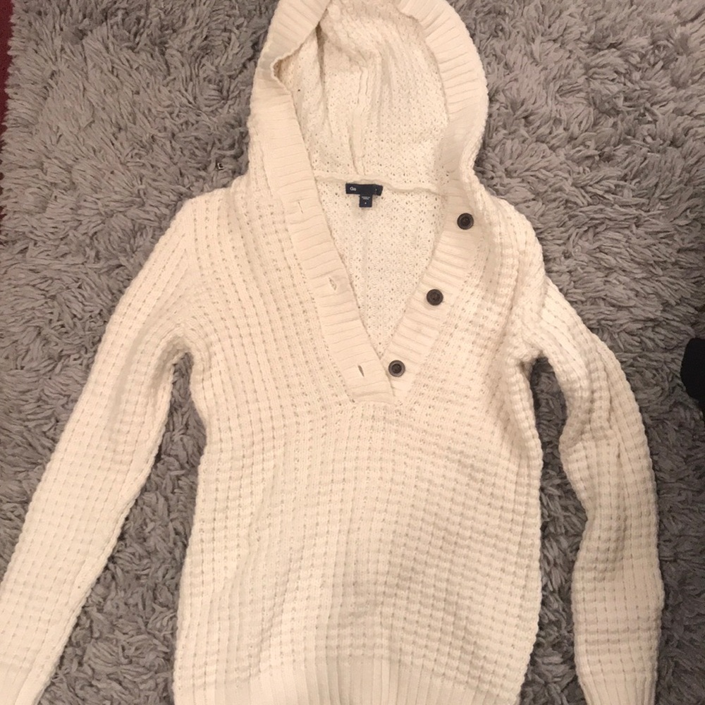 Gap Sweater